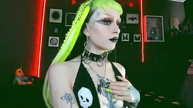 insania 9999  online show from February 4, 2025, 7:55 pm