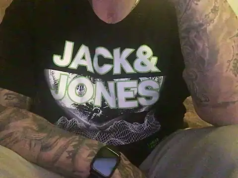 Snapshot of steveindahouse chatting on March 13, 2025, 9:26 pm steveindahouse online show from March 13, 2025, 9:26 pm