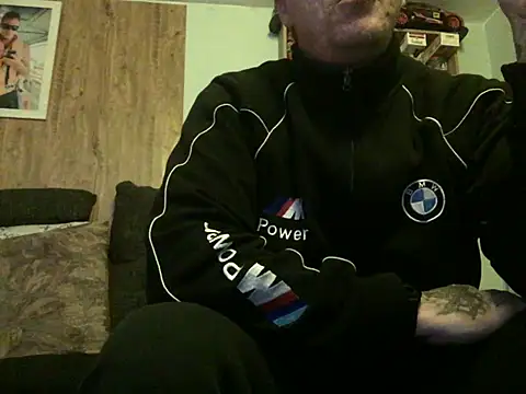 Snapshot of steveindahouse chatting on March 20, 2025, 4:18 am steveindahouse online show from March 20, 2025, 4:18 am