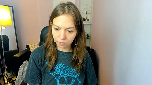 Snapshot of Persephoni chatting on May 24, 2026, 10:31 am Persephoni online show from May 24, 2026, 10:31 am