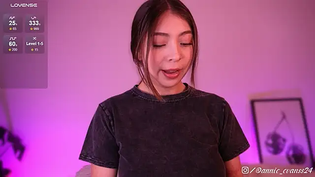 Snapshot of annie24_evans chatting on February 27, 2025, 1:48 am annie24 evans online show from February 27, 2025, 1:48 am