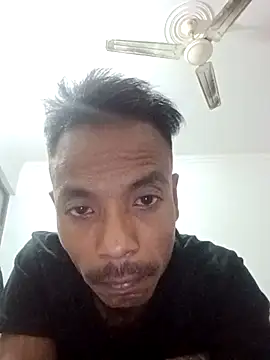 Lent Medium online show from October 31, 2025, 5:14 pm