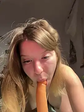 Snapshot of kimczii chatting on February 16, 2026, 7:26 am kimczii online show from February 16, 2026, 7:26 am