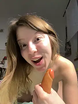 Snapshot of kimczii chatting on April 10, 2026, 6:18 am kimczii online show from April 10, 2026, 6:18 am