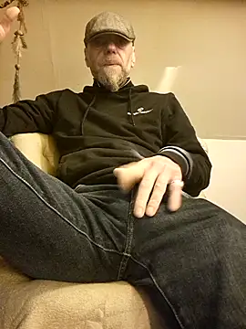 eddouxxx78 online show from February 1, 2026, 7:40 am