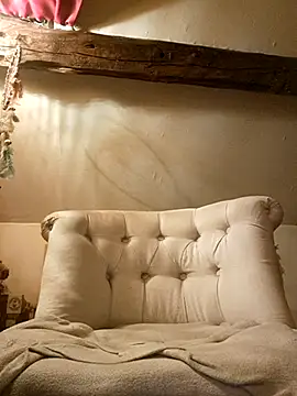 eddouxxx78 online show from April 15, 2026, 7:15 am