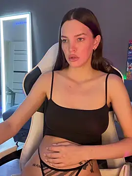 Snapshot of julia_fly chatting on September 25, 2025, 9:24 am julia fly online show from September 25, 2025, 9:24 am