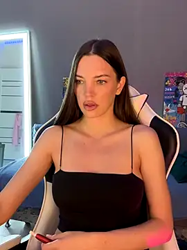 Snapshot of julia_fly chatting on September 29, 2025, 9:47 am julia fly online show from September 29, 2025, 9:47 am