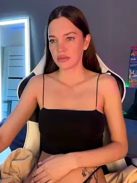 Snapshot of julia_fly chatting on October 8, 2025, 10:13 am julia fly online show from October 8, 2025, 10:13 am