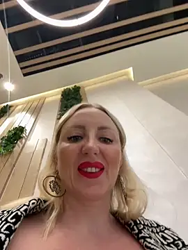 Snapshot of Allys chatting on January 4, 2025, 2:46 pm Allys online show from January 4, 2025, 2:46 pm