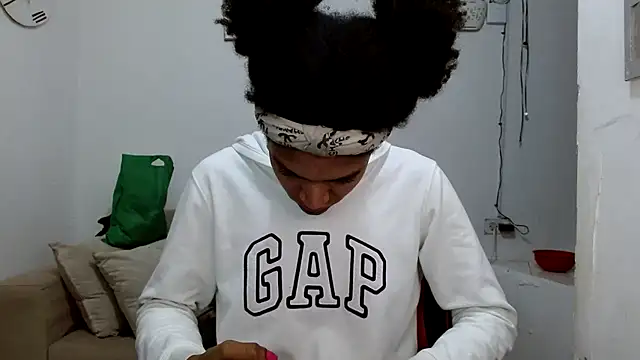 angelamarie1 online show from March 12, 2026, 11:49 am