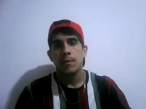 Snapshot of LarryCapija chatting on November 9, 2025, 4:22 am LarryCapija online show from November 9, 2025, 4:22 am