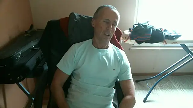 olibrius71 online show from February 10, 2025, 9:25 am