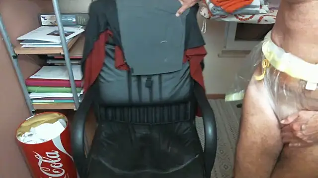 olibrius71 online show from October 19, 2025, 9:37 pm