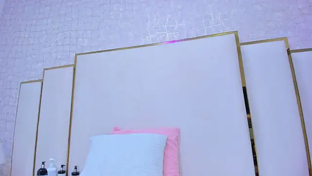 paola rodriguez online show from September 27, 2025, 11:26 am