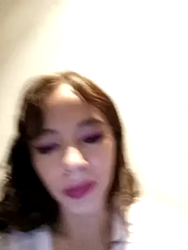 Snapshot of MINI_Petite chatting on April 8, 2026, 5:46 pm MINI Petite online show from April 8, 2026, 5:46 pm