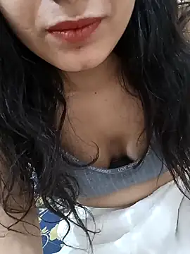 Snapshot of CuteSarikaLIVE chatting on February 26, 2025, 4:47 am CuteSarikaLIVE online show from February 26, 2025, 4:47 am