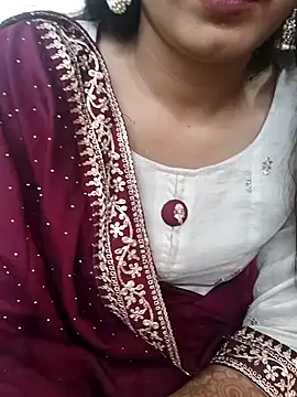 Snapshot of CuteSarikaLIVE chatting on October 19, 2025, 7:42 am CuteSarikaLIVE online show from October 19, 2025, 7:42 am