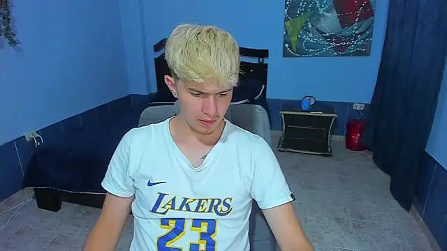 patrik 027 online show from March 30, 2026, 5:41 am