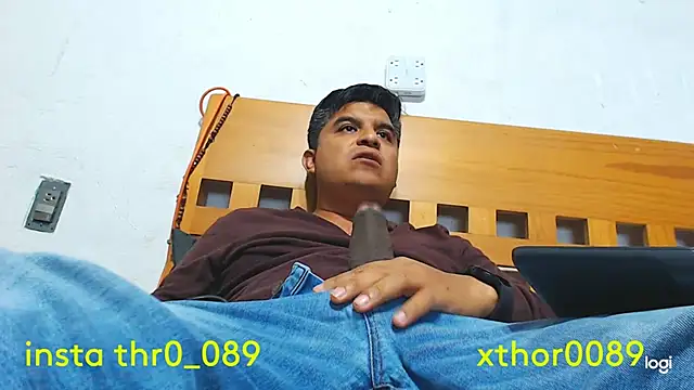 thor000089 online show from May 13, 2026, 4:21 am