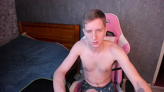 Snapshot of DavidAndSophie chatting on January 11, 2025, 2:25 pm DavidAndSophie online show from January 11, 2025, 2:25 pm