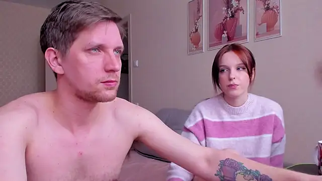 DavidAndSophie online show from April 23, 2026, 8:13 am