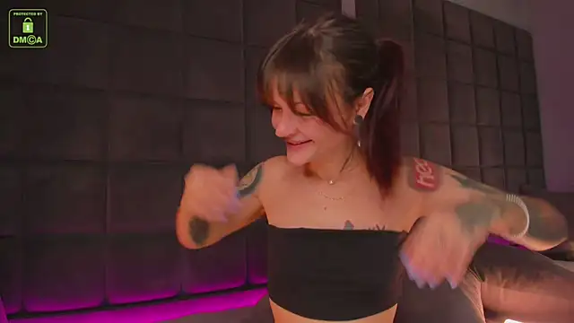 Jill Vega online show from September 18, 2025, 4:47 am