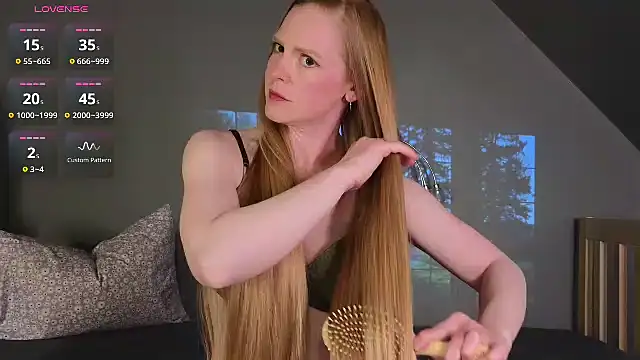 CharlotteDoe online show from March 18, 2026, 2:47 am