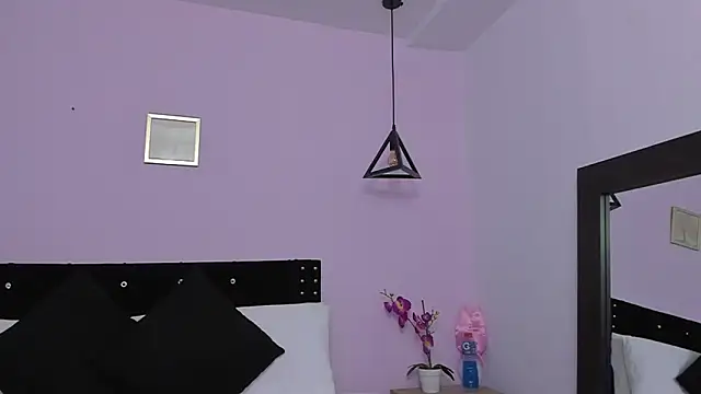 CeliWoods online show from February 8, 2025, 11:12 am