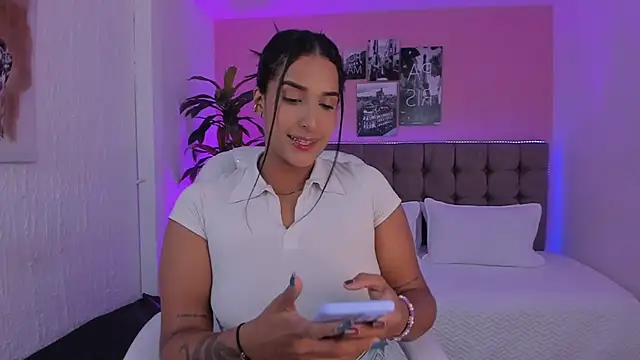 Stefhanyblow online show from January 25, 2025, 4:13 am