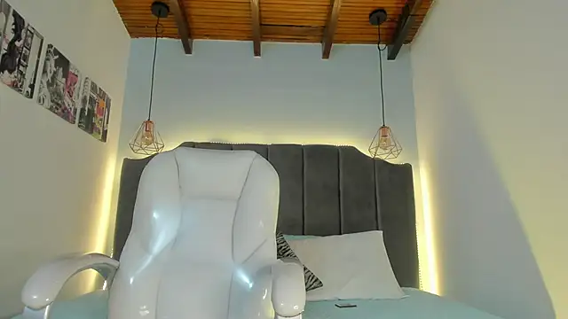 Stefhanyblow online show from February 23, 2025, 7:22 am