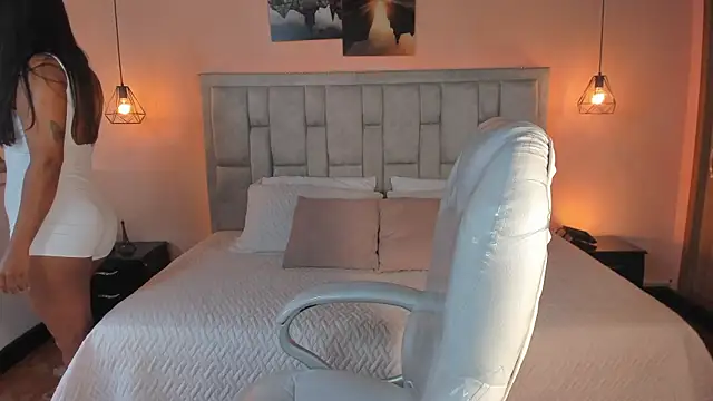 Stefhanyblow online show from September 15, 2025, 10:10 pm