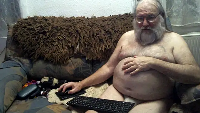 Snapshot of SexySantaC chatting on January 20, 2025, 1:21 pm SexySantaC online show from January 20, 2025, 1:21 pm