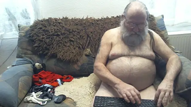 Snapshot of SexySantaC chatting on January 26, 2025, 5:23 pm SexySantaC online show from January 26, 2025, 5:23 pm