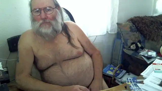 Snapshot of SexySantaC chatting on March 18, 2025, 2:59 pm SexySantaC online show from March 18, 2025, 2:59 pm