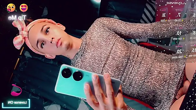 CharlotteBigCock online show from September 26, 2025, 2:21 pm