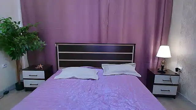 Yulianna Smith online show from July 18, 2026, 2:16 am
