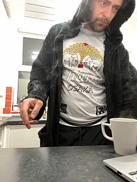 bigguy101 online show from February 11, 2025, 5:37 am