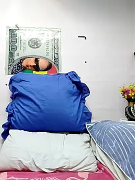 Snapshot of NWC4LYF chatting on February 1, 2025, 8:50 am NWC4LYF online show from February 1, 2025, 8:50 am