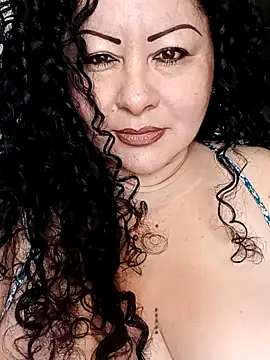 hazel milf online show from March 3, 2025, 1:42 pm