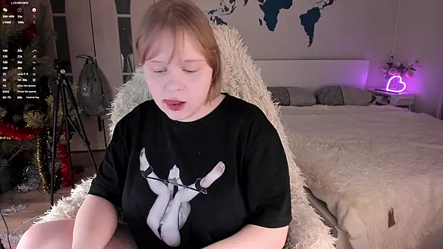 Snapshot of LisaLaas chatting on January 21, 2025, 2:48 pm LisaLaas online show from January 21, 2025, 2:48 pm