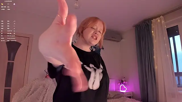 Snapshot of LisaLaas chatting on March 14, 2025, 2:08 pm LisaLaas online show from March 14, 2025, 2:08 pm