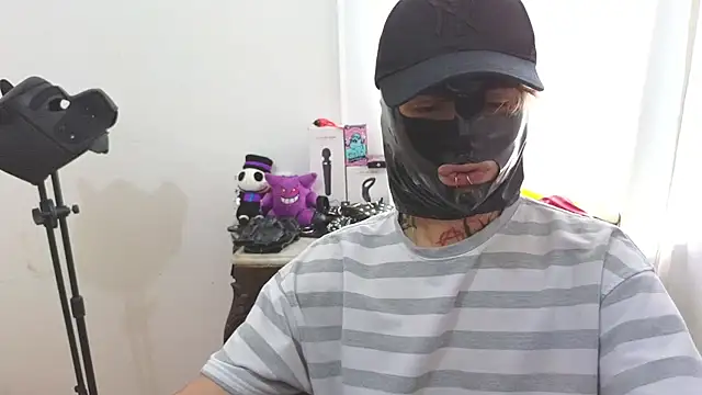 AcidMilo online show from March 14, 2025, 9:21 pm