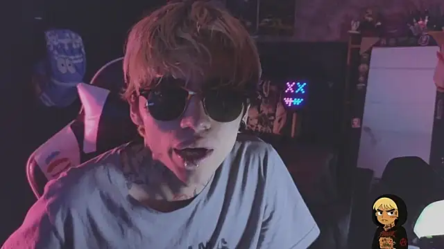AcidMilo online show from May 17, 2026, 4:10 am