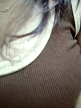 Snapshot of Nia__09 chatting on October 8, 2025, 6:27 pm Nia  09 online show from October 8, 2025, 6:27 pm