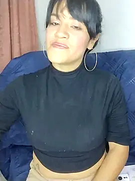 Snapshot of zhayra_rose chatting on March 13, 2025, 3:33 am zhayra rose online show from March 13, 2025, 3:33 am