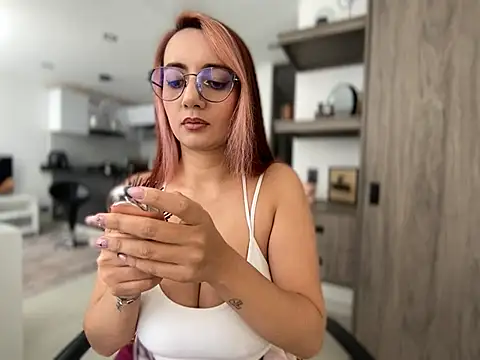 Anny Moore09 online show from February 4, 2025, 2:32 pm