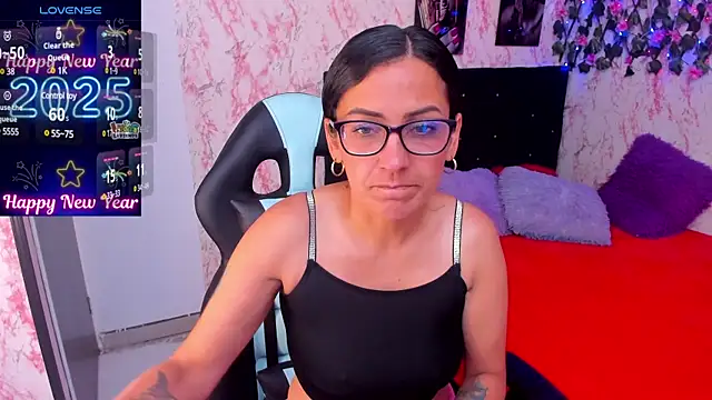 Snapshot of alma_blue chatting on January 3, 2025, 8:43 pm alma blue online show from January 3, 2025, 8:43 pm