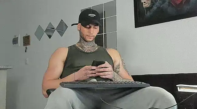 Snapshot of _jamesleandros1 chatting on March 4, 2025, 9:54 pm  jamesleandros1 online show from March 4, 2025, 9:54 pm