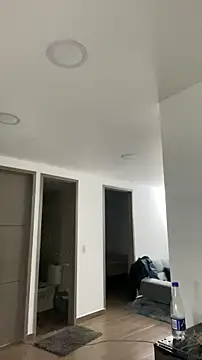  jamesleandros1 online show from February 13, 2026, 11:12 pm